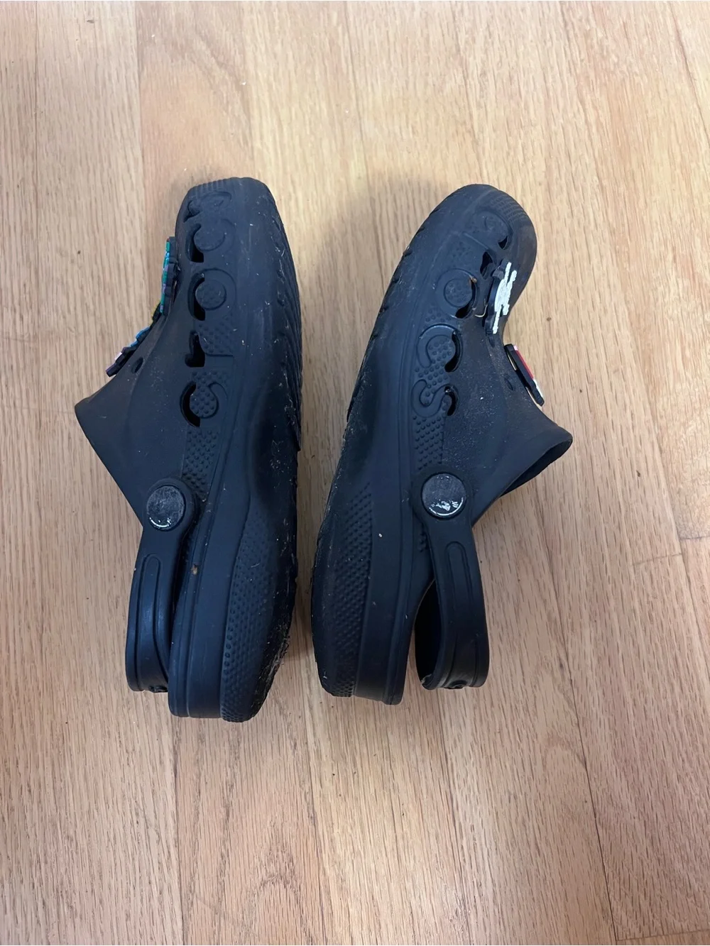Crocs Black Kids Shoes with Stitch Charms